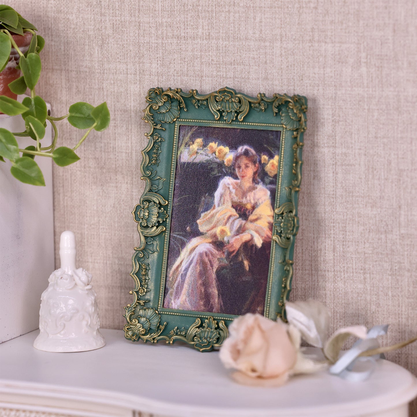 Miniento 1/6 scale picture frame Dollhouse Ornaments