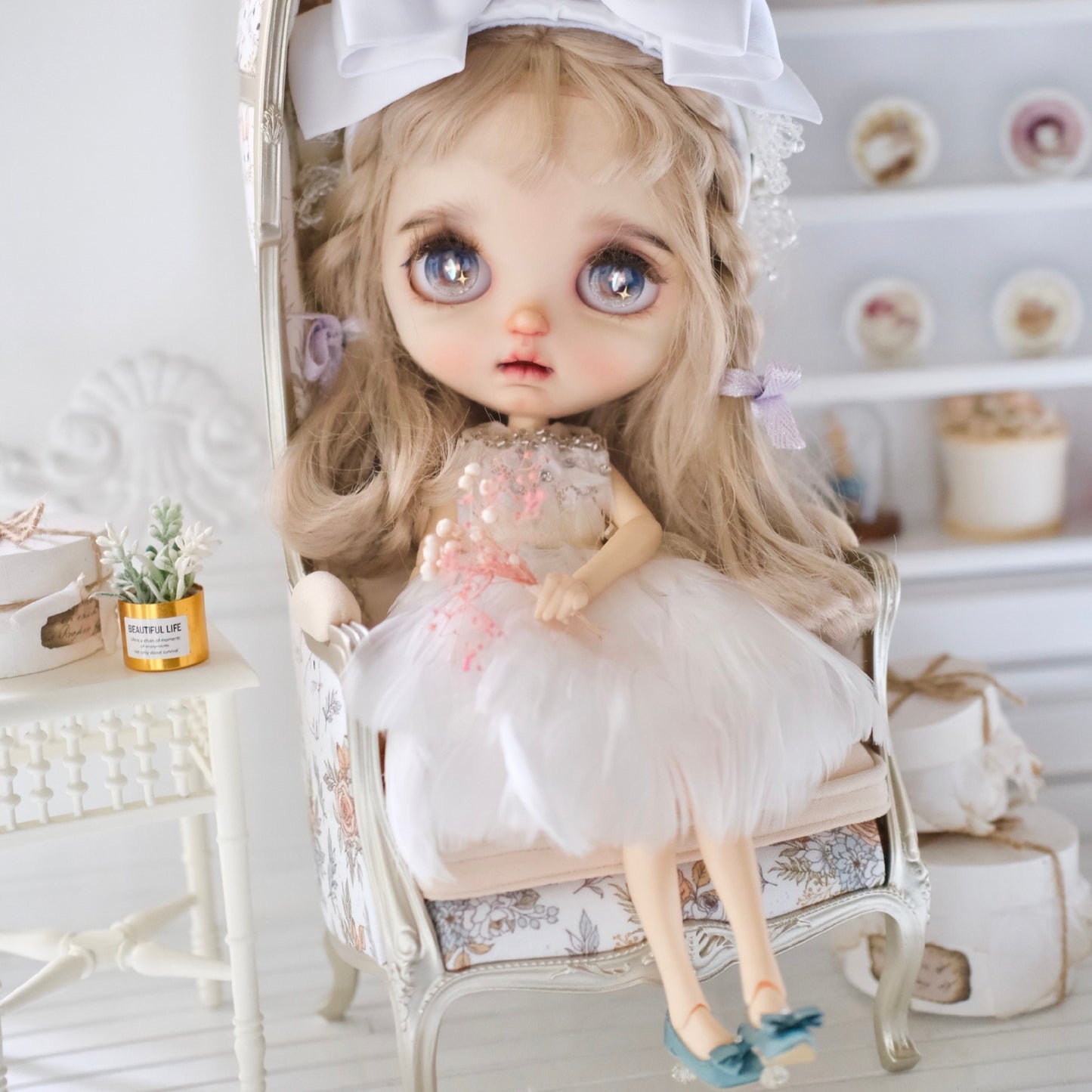 Miniento Blythe White skirt Doll clothes